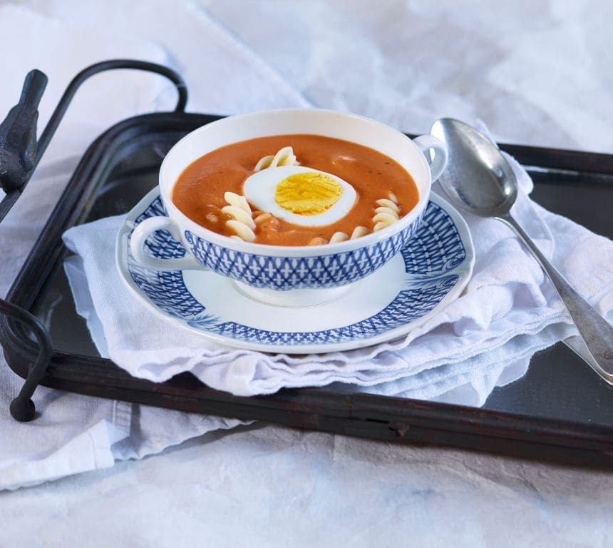 Tomatsuppe med basilikum