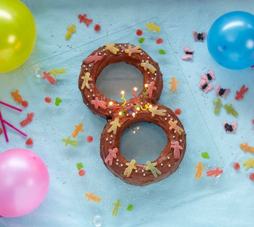 8-årsdagskake