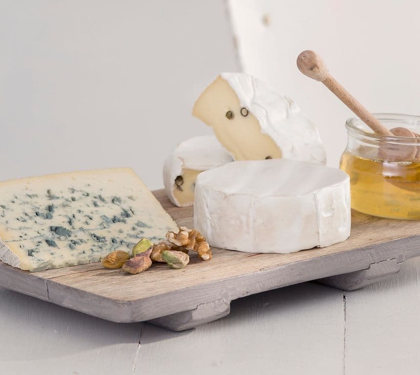 Ostefat med aprikospuré og nøtteblanding