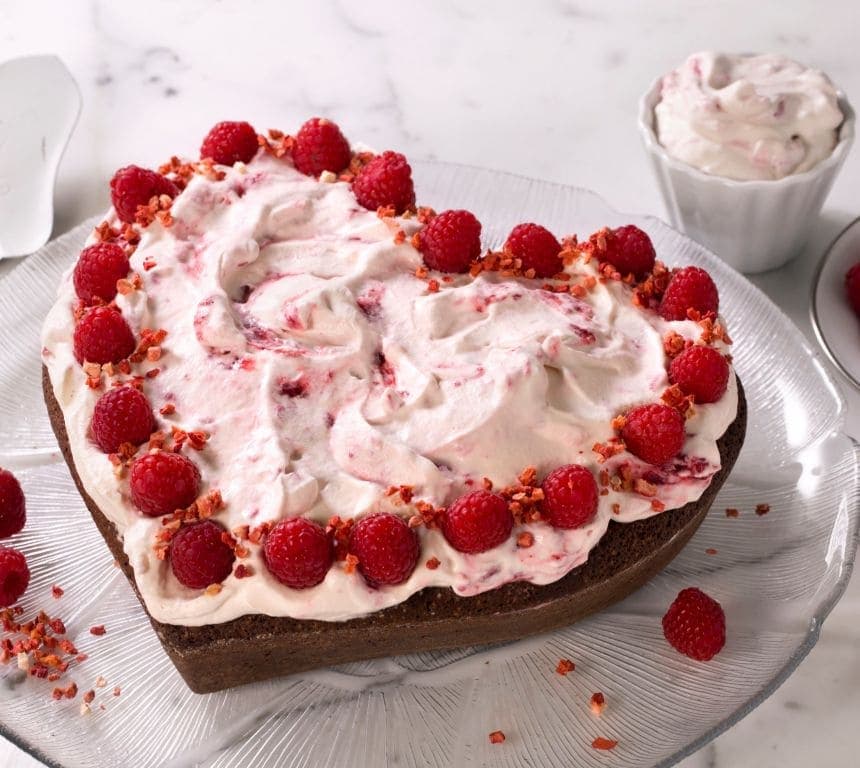 Hjertekake med bringebærkrem