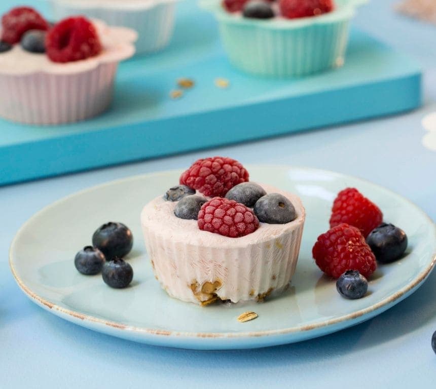 Frozen yoghurt muffins