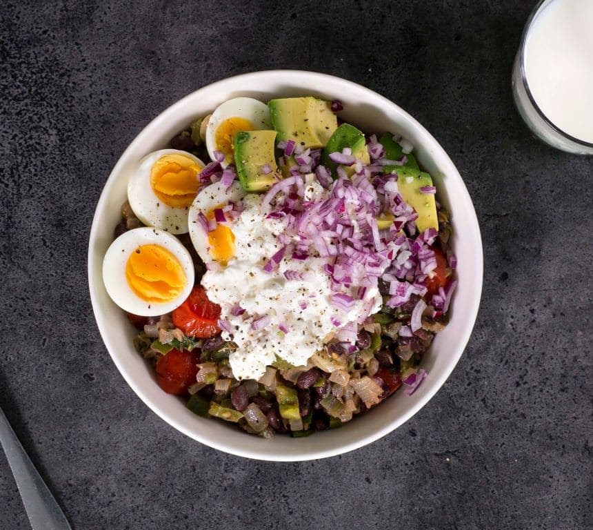 Power bowl med bønner og cottage cheese