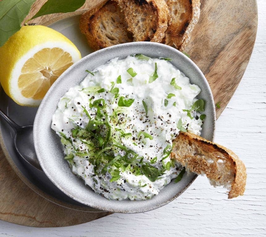 Tzatziki med TINE® Yoghurt Naturell Gresk Type
