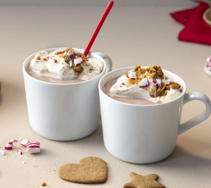 Kakao med krem og pepperkakesmuler