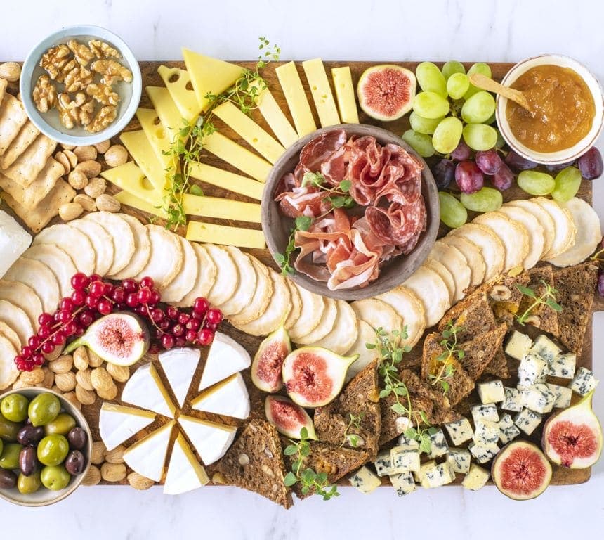 Bugnende ostebrett | ostefat