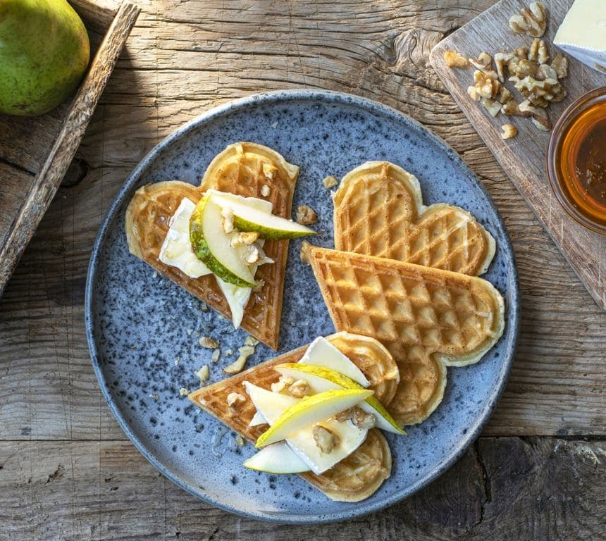 Havrevafler med Camembert og pære