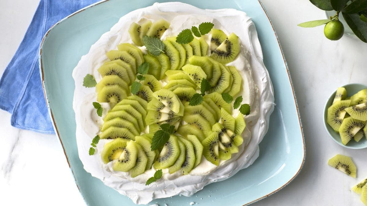 Pavlova med kiwi