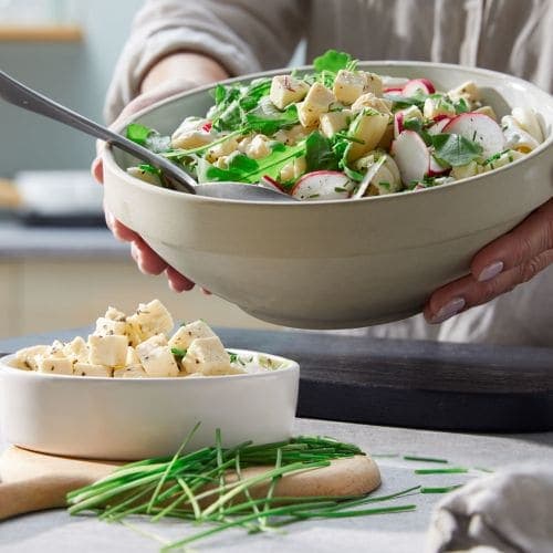 Pastasalat med reddik og salatost